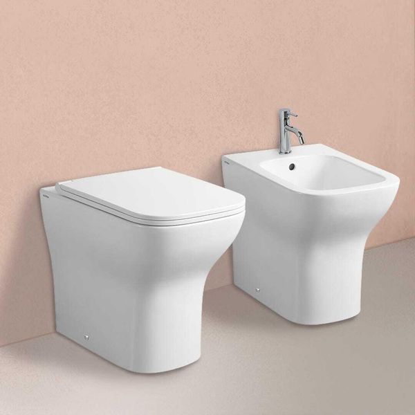 Coppia Di Sanitari A Terra Filo Parete Bianco Lucido | Swing-image
