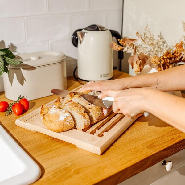 Creative Home Tagliere Pane Con Raccoglibriciole Da Cucina In Legno Di Faggio Con Griglia Rimovibile | 35.5 X 28.5 X 2 Cm | Accessorio Per Cucina-image