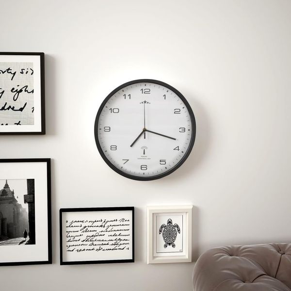 Vidaxl Orologio Da Parete Radiocontrollato Con Movimento Al Quarzo 31 Cm Bianco E Nero-image