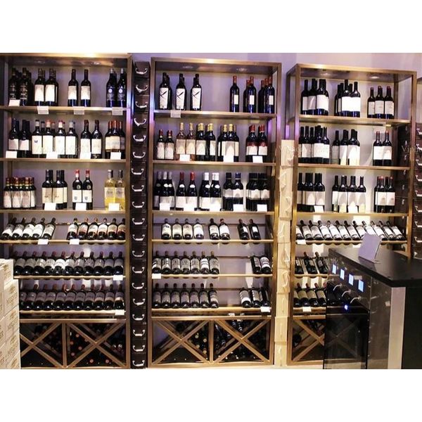 Mobili Per Il Vino Cantinetta Per Il Vino Armadio Per Il Vino Scaffale Per Bottiglie Archivio Per Il Vino-image