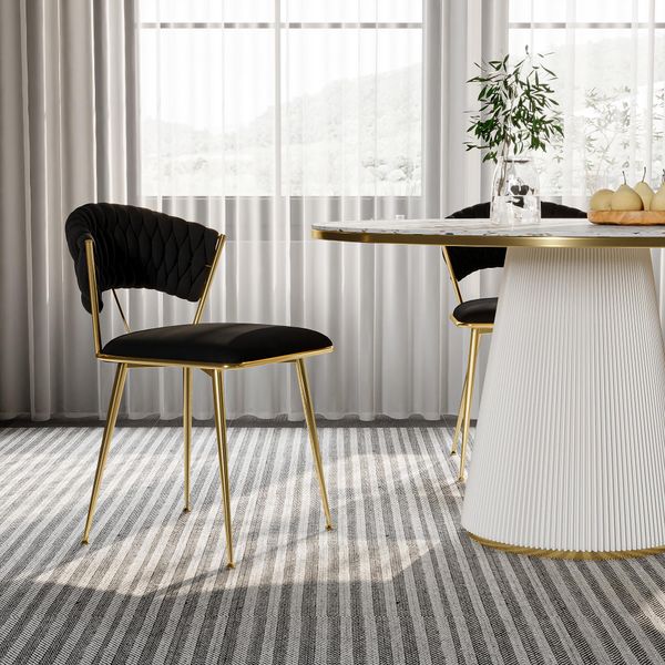 Set Di 2 Sedie Da Pranzo In Velluto Nero Intrecciato Con Gambe In Metallo Dorato, Design Moderno Ed Elegante-image