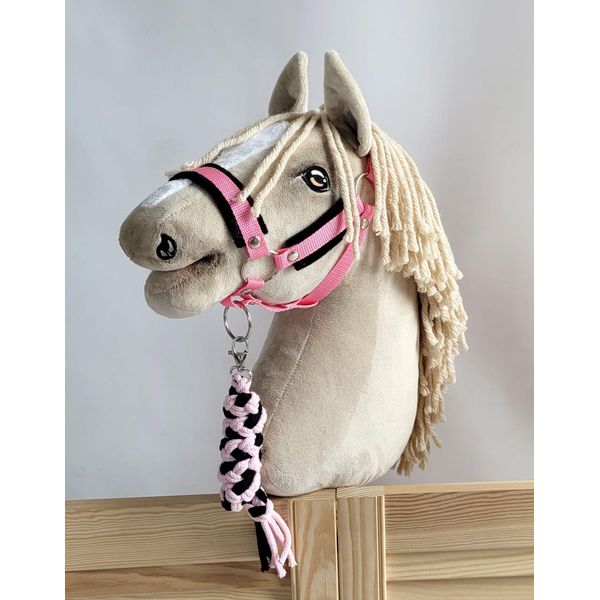 Set Per Cavalli Hobby: Cavezza A3 Con Pelliccia Nera + Corda Per Legare - Nero E Rosa-image