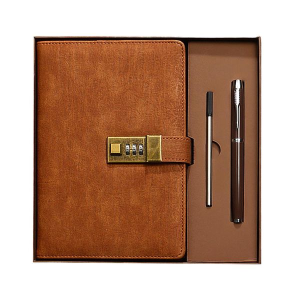 Taccuino Vintage A5 Diario Rivestito Inpoliuretanocon Blocco A 3 Cifre Copertina Morbida Retrò Con Penna E Confezione Regalo Diario Per Scrivere Disegnare Prendere Appunti 112 Pagine Per Donne E Uomini D'affari Compleanno Natale Scuola-image