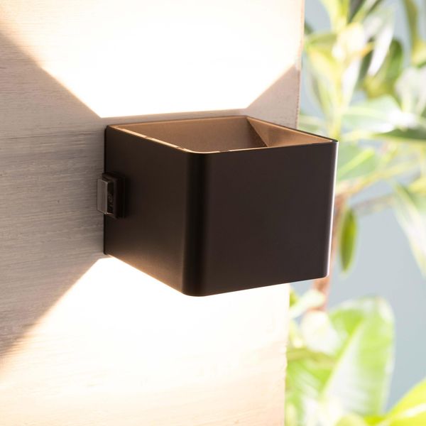 Brillante Applique Led Portatile Nera Iseo Per Esterni | 300 Lm 3000 K | Ricaricabile Via Usb | Rilevatore Di Movimento-image