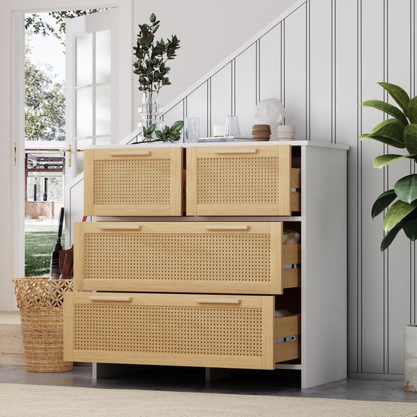 Cassettiera Flieks Con 4 Cassetti, Credenza In Rattan Con Maniglie In Legno Massiccio, Mobile Da Soggiorno Con Cassetti, Finitura Naturale, Bianco-image