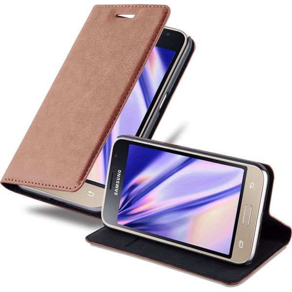 Cadorabo Custodia Per Samsung Galaxy J1 2016 Custodia Protettiva In Marrone Custodia Per Cellulare Cover Chiusura Magnetica-image