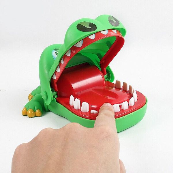 Gioco Della Terra Dei Coccodrilli: L'appassionante Gioco Del Dentista Per Bambini - Promuove La Destrezza E La Concentrazione In Un Ambiente Divertente.-image