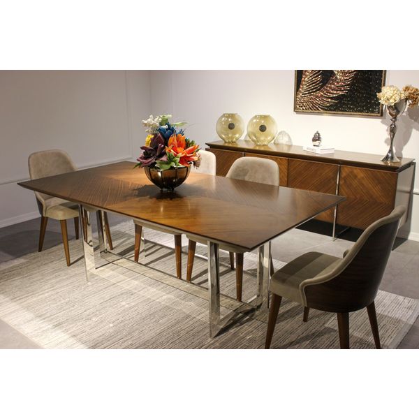 Set Completo Di Tavolo Da Pranzo Sala Da Pranzo Di Lusso Mobili Di Design Credenza 4X Sedie-image