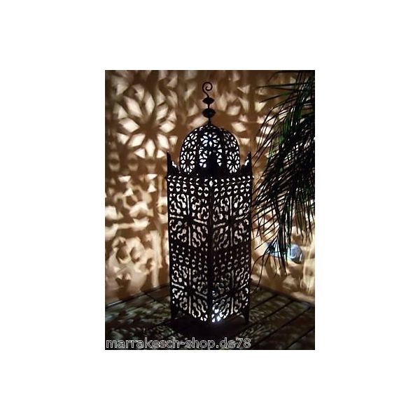 Lanterna Orientale In Metallo Con Frange Nere Alta 105 Cm | Lanterna Da Giardino Marocchina Per Esterni, Interni Come Lanterna Da Terra | Lanterna Da Giardino Marocchina A Vento Appesa O In Piedi-image