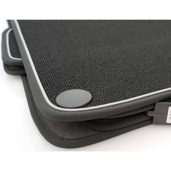 Tappetini Per Mercedes Classe C W203 S203 / Amg Set Di Tappetini In Moquette Di Qualità Originale, 4 Pezzi Nero / Argento-image