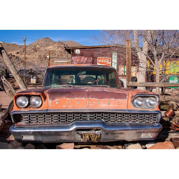 Fototapete Papermoon "Altes Auto", Bunt, B:3,5M L:2,6M, Vlies, Tapeten-image
