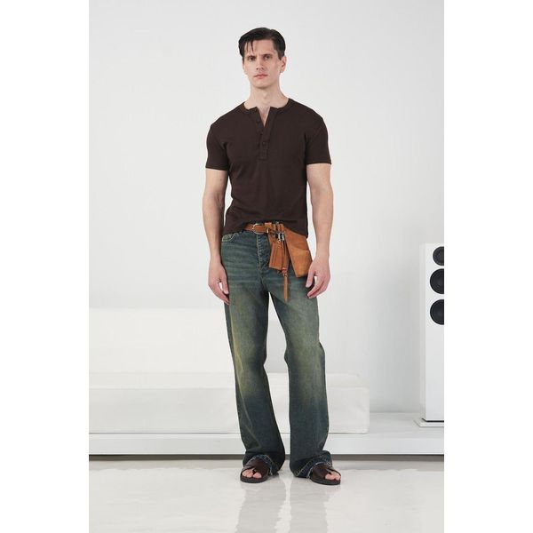 Slim Fit Rundhalsausschnitt Baumwoll-T-Shirt Mit Knopfdetails-image