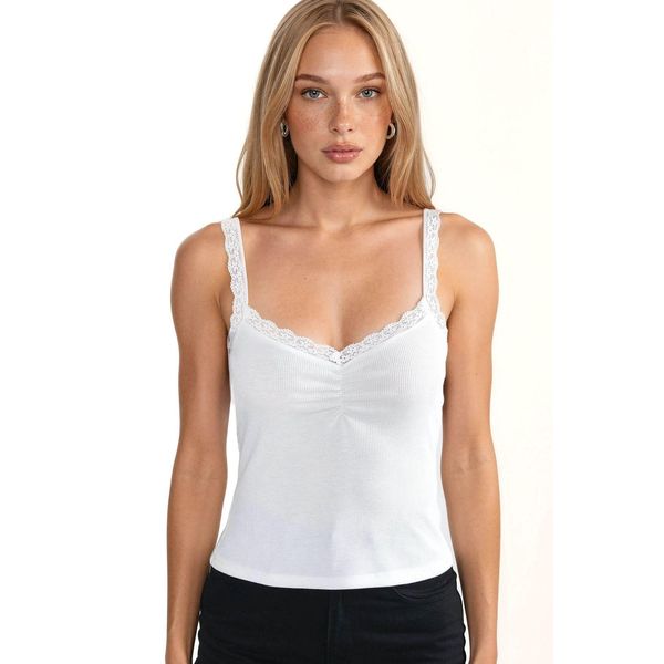 V-Ausschnitt Spitzen-Detail Tanktop-image