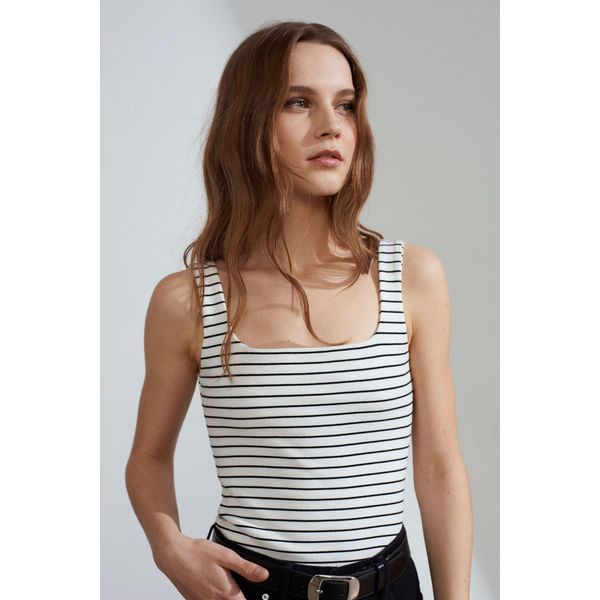 Gestreifte Rippstrick äRmellose Cami-Bluse-image