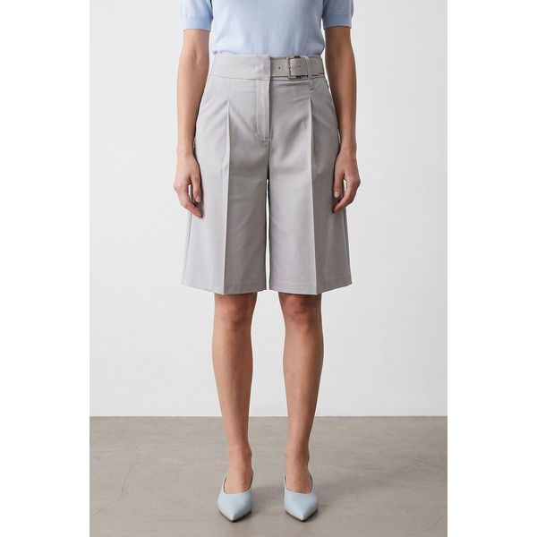 Hochtaillierte, Weit Geschnittene, MaßGeschneiderte Shorts Mit GüRtel-image