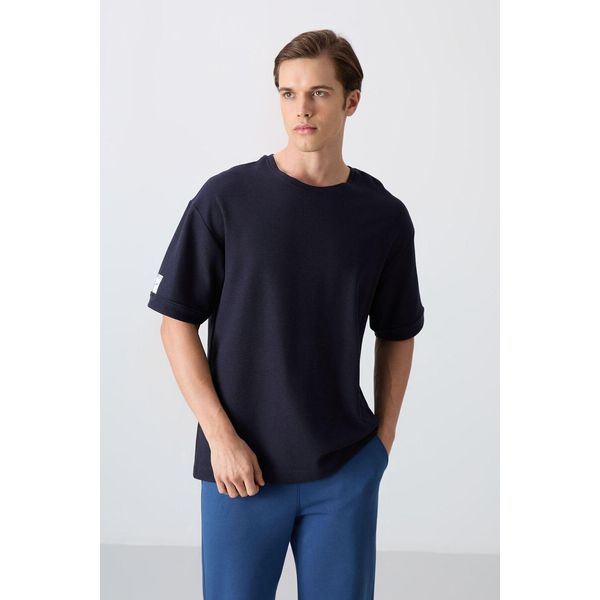 Herren Oversized Rundhalsausschnitt T-Shirt Mit Patch-image