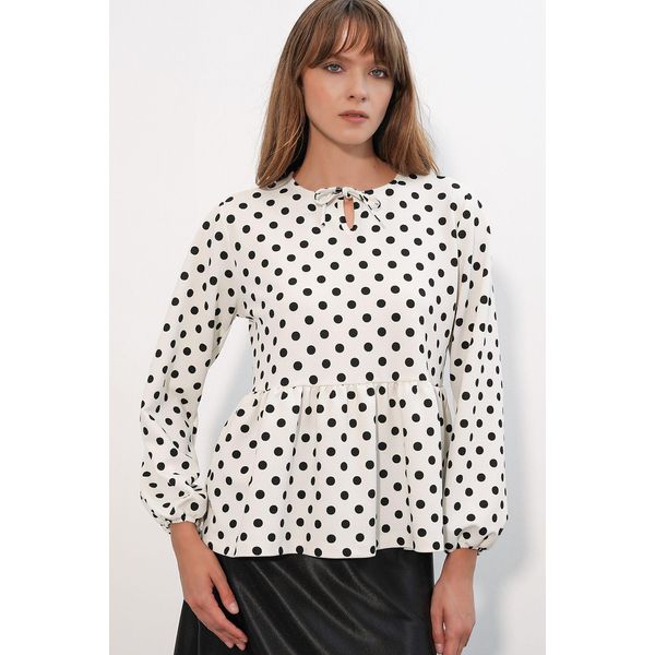 Punktemuster Crepe Bluse Mit Schleifen-Detail-image
