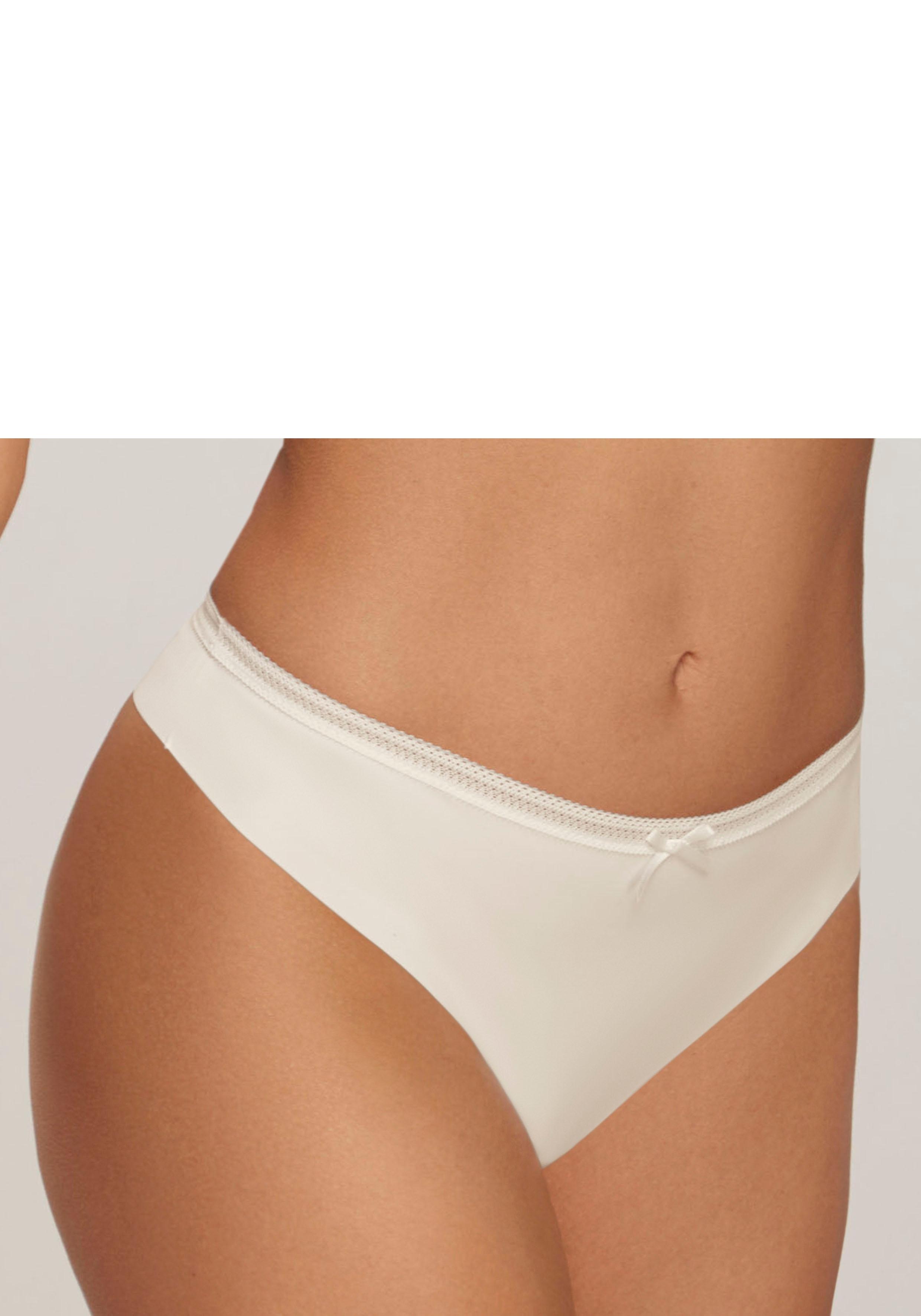 String S.Oliver, Damen, Gr. 36/38, Beige (Creme), Microtouch, Obermaterial: 65% Polyamid, 35% Elasthan, Unterhosen String, Seamless Mit Nahtloser Verarbeitung Und HüBscher Spitzenborte