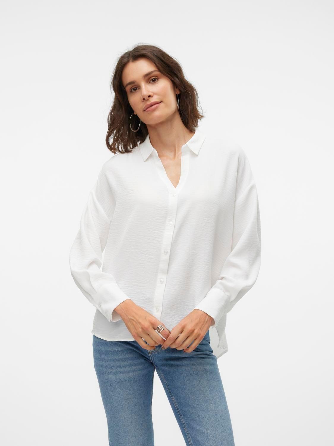 Langarmbluse Vero Moda "Vmmelaney Queeny Ls Shirt Wvn Noos", Damen, Gr. Xl, Weiß (Snow Weiß), Web, Obermaterial: 100% Polyester, Unifarben, Loose Fit Po-Bedeckend, V-Ausschnitt, Blusen, Kunstfaser, Loose Fit