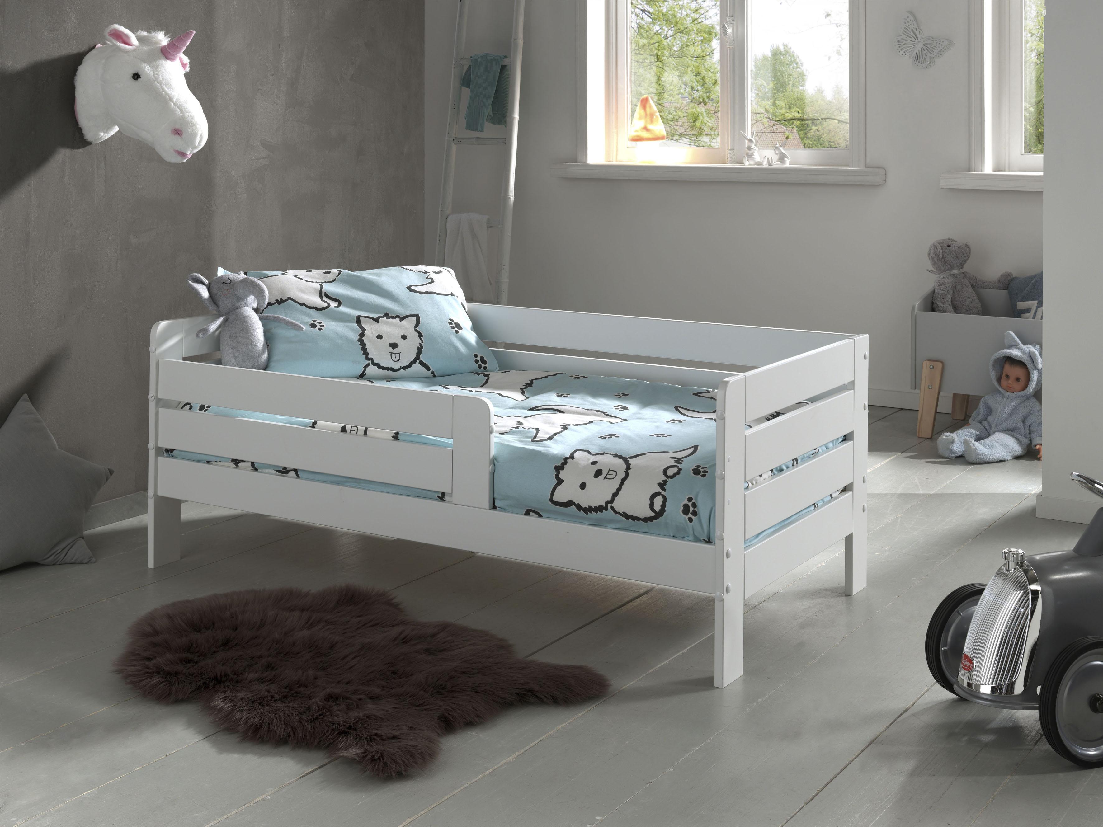 Kinderbett Vipack "Junior, Kiefermassiv Mit Umlaufendem Absturzschutz Und Rolllattenrost", Weiß, B:76Cm H:56Cm L:143,6Cm, Betten, Kinderbett, Wahlweise In 2 Farben, Mit Oder Ohne Schublade