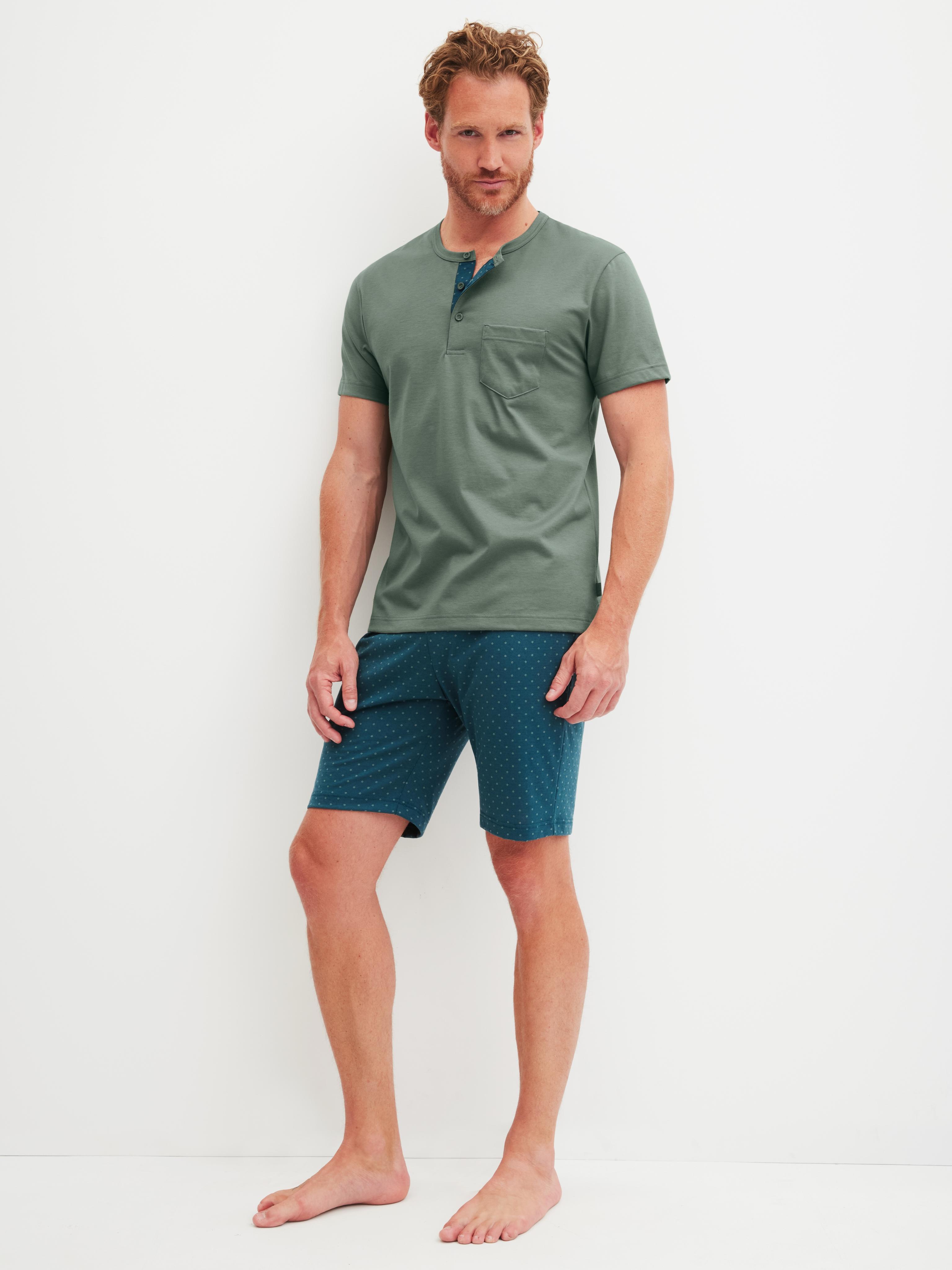 Shorty Calida "Relax Imprint 1", Damen, Gr. M (50), Laurel GrüN, Single Jersey, Obermaterial: 100% Baumwolle, Bequem Kurz, Serafino, Homewear-Sets Shorty, Relaxter Schnitt