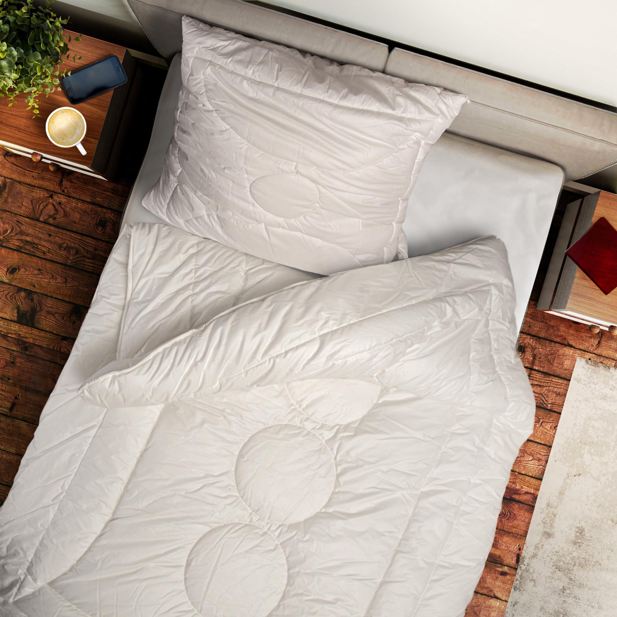 Microfaserbettdecke JOHN COTTON "Magicline, Bettdecken 135x200 cm, 155x220 cm für Sommer und Winter", weiß, B:155cm L:220cm, Bezug: 100% Baumwolle. Füllung: 100% Polyester, Bettdecken, Microfaserbettdecke, Bettdecke, edles Design, Hergestellt in Deutschland