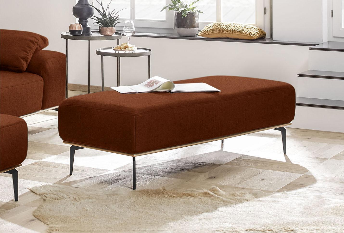 Polsterhocker W.SCHILLIG "run", orange (terracotta w82), B:150cm H:46cm T:60cm, Flachgewebe W82 Q2 (74% Polyacryl, 26% Polyester), Hocker, Polsterhocker, mit Holzsockel, Füße in Schwarz pulverbeschichtet, Breite 150 cm