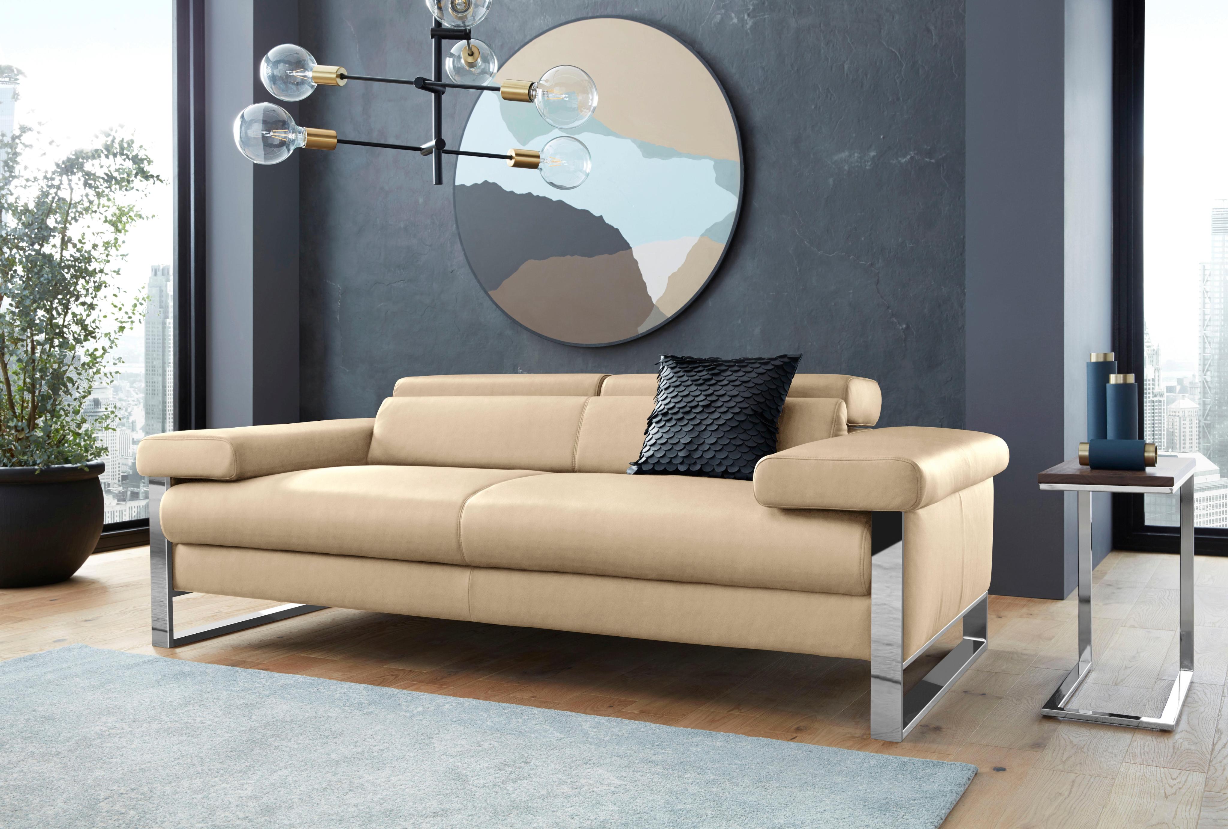 2-Sitzer W.SCHILLIG "finn", beige (sahara s37), B:210cm H:71cm T:106cm, Flachgewebe S22 (100% Polyester);Stoff S37 (100% Polyester);Longlife Xtra-Leder Z59: Glattleder mit modischer Prägung. Hautstärke 0, 9 - 1, 1 mm, Sofas, 2-Sitzer, German Design Award 2016, Fußgestell Chrom glänzend, Breite 210 cm