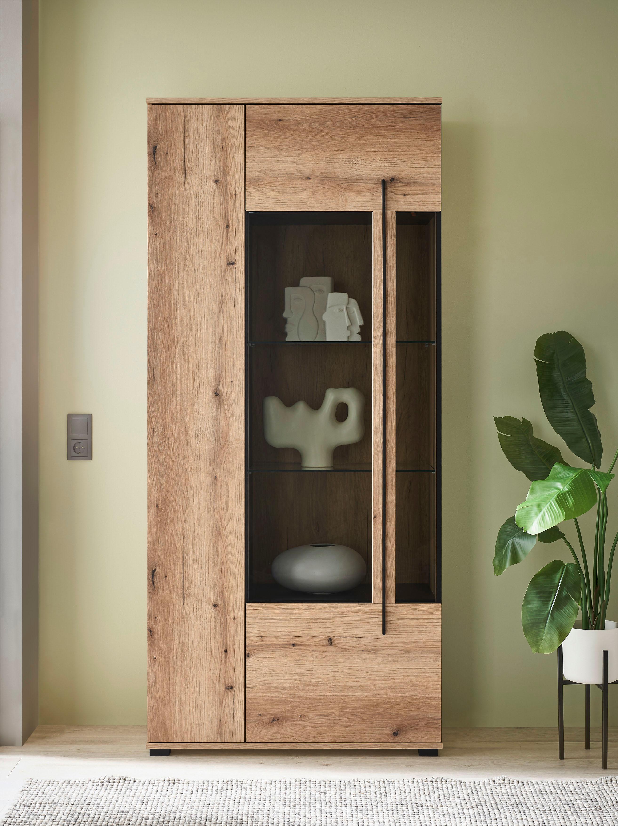 Vitrine HOME AFFAIRE "Cantara, Vitrinenschrank in Eiche Evoke oder weiß, Standvitrine", eiche evoke, B:90cm H:200cm T:37cm, FSC-zertifizierter Holzwerkstoff, Schränke, Vitrine, schwarzer Stangengriff, ausreichend Stauraum, vielseitig einsetzbar