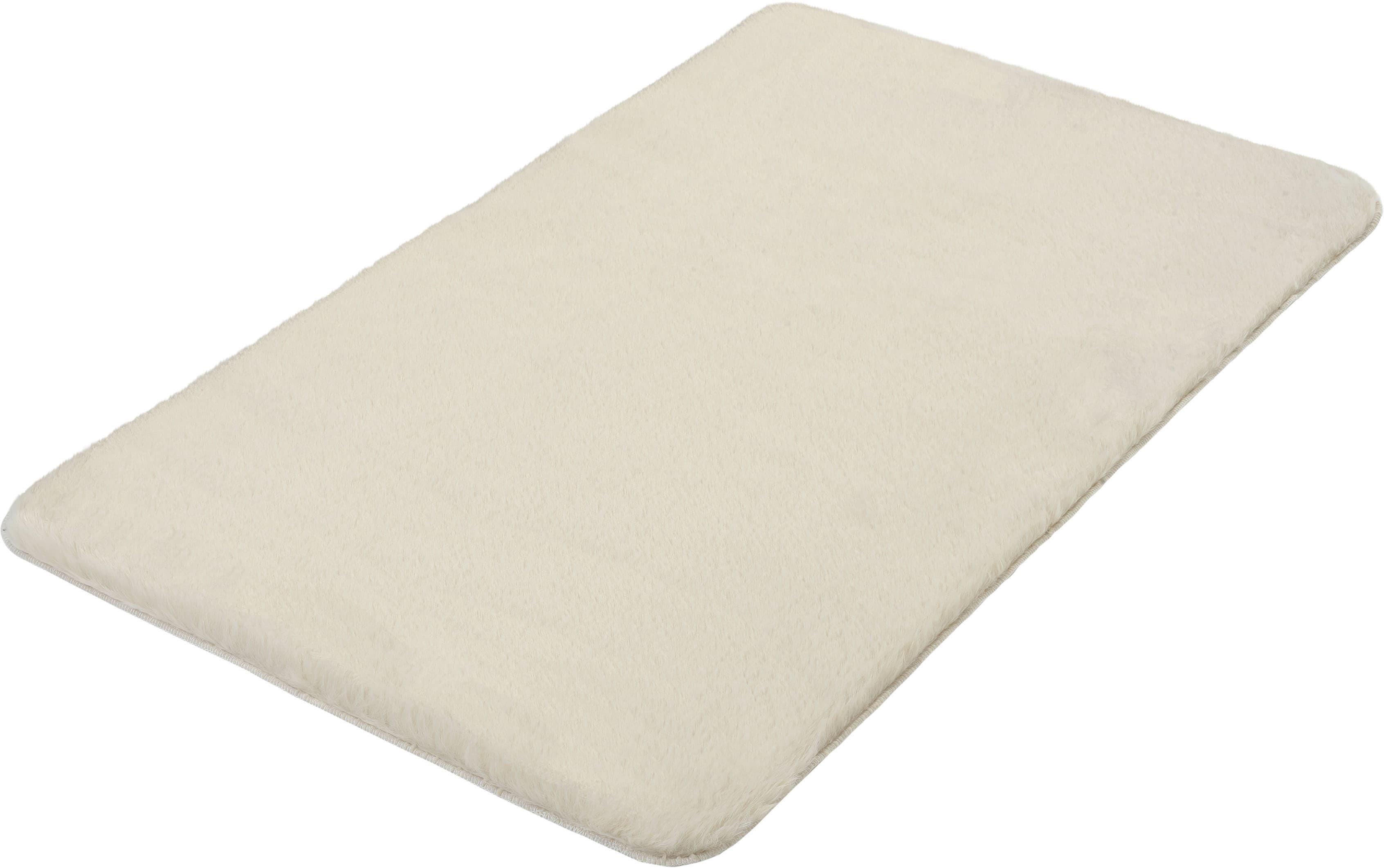 Badematte KLEINE WOLKE "Cony", beige, H:25mm, Polyester, Badematten, Badematte, Badteppich, Fell-Optik, Uni Farben, besonders weich & kuschelig