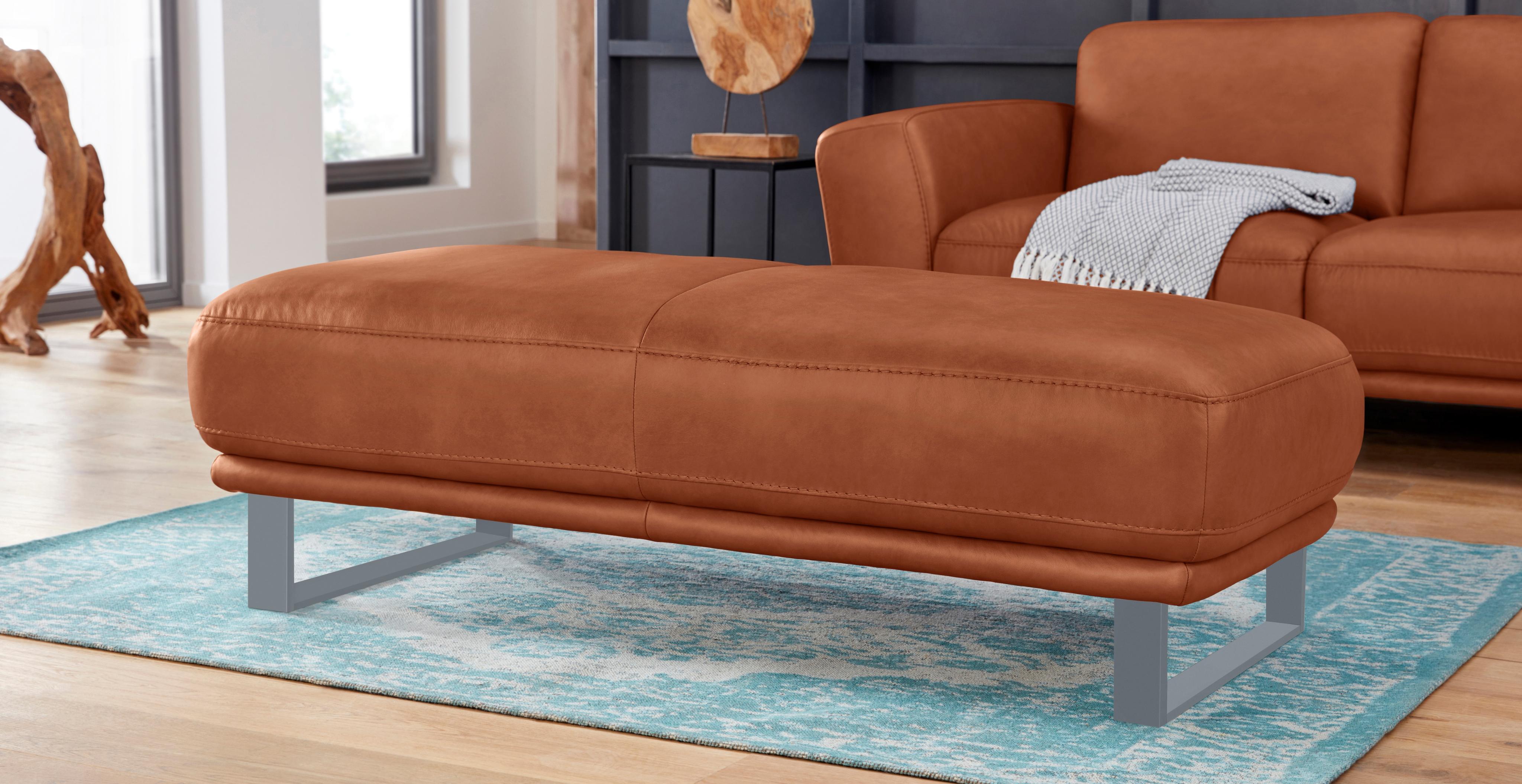 Hocker W.SCHILLIG "montanaa", braun (cognac z69), B:141cm H:42cm T:61cm, Hocker, Hocker, mit Metallkufen in Chrom glänzend, Breite 141 cm