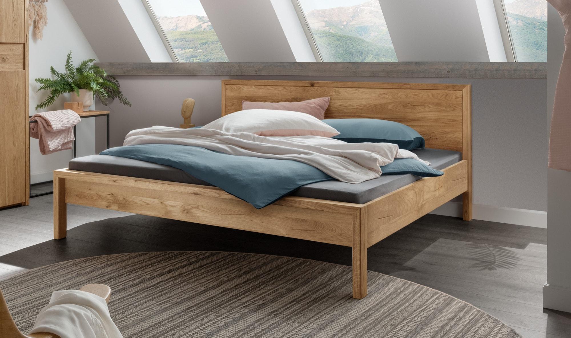 Massivholzbett HOME AFFAIRE "Huven Doppelbett, Holzbett", braun (eiche natur), B:205cm H:90cm L:205cm, Betten, Massivholzbett, Massivholz, Skandinavisches Design, Robust, stabil, FSC zertifiziert