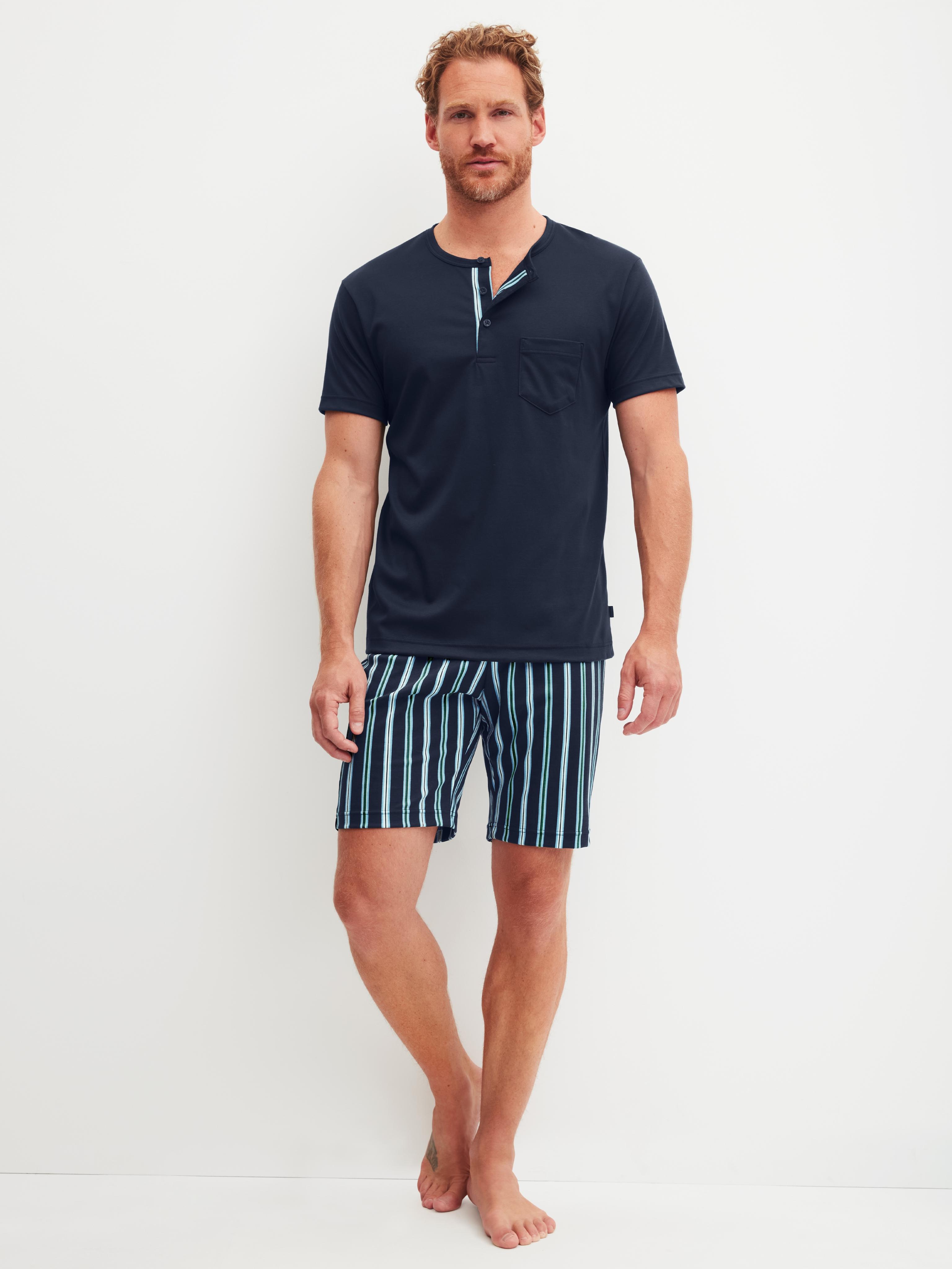Shorty Calida "Relax Choice", Damen, Gr. L (52/54), Saphir Blau, Interlock, Obermaterial: 100% Baumwolle, Bequem Kurz, Rundhals, Homewear-Sets Shorty, Atmungsaktiv, Baumwolle, Oberteil Mit Knopfleiste