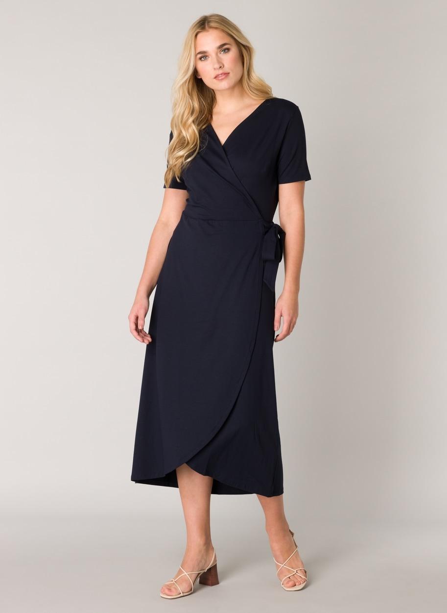 Wickelkleid BASE LEVEL "Yvie", Damen, Gr. 42, N-Gr, blau (navy dunkelblau), Jersey, Obermaterial: 94% Viskose, 6% Elasthan, unifarben, figurumspielend ca. Mitte Wade, V-Ausschnitt, abgesteppt, Kleider Wickelkleid, In bequemer, elastischer Qualität