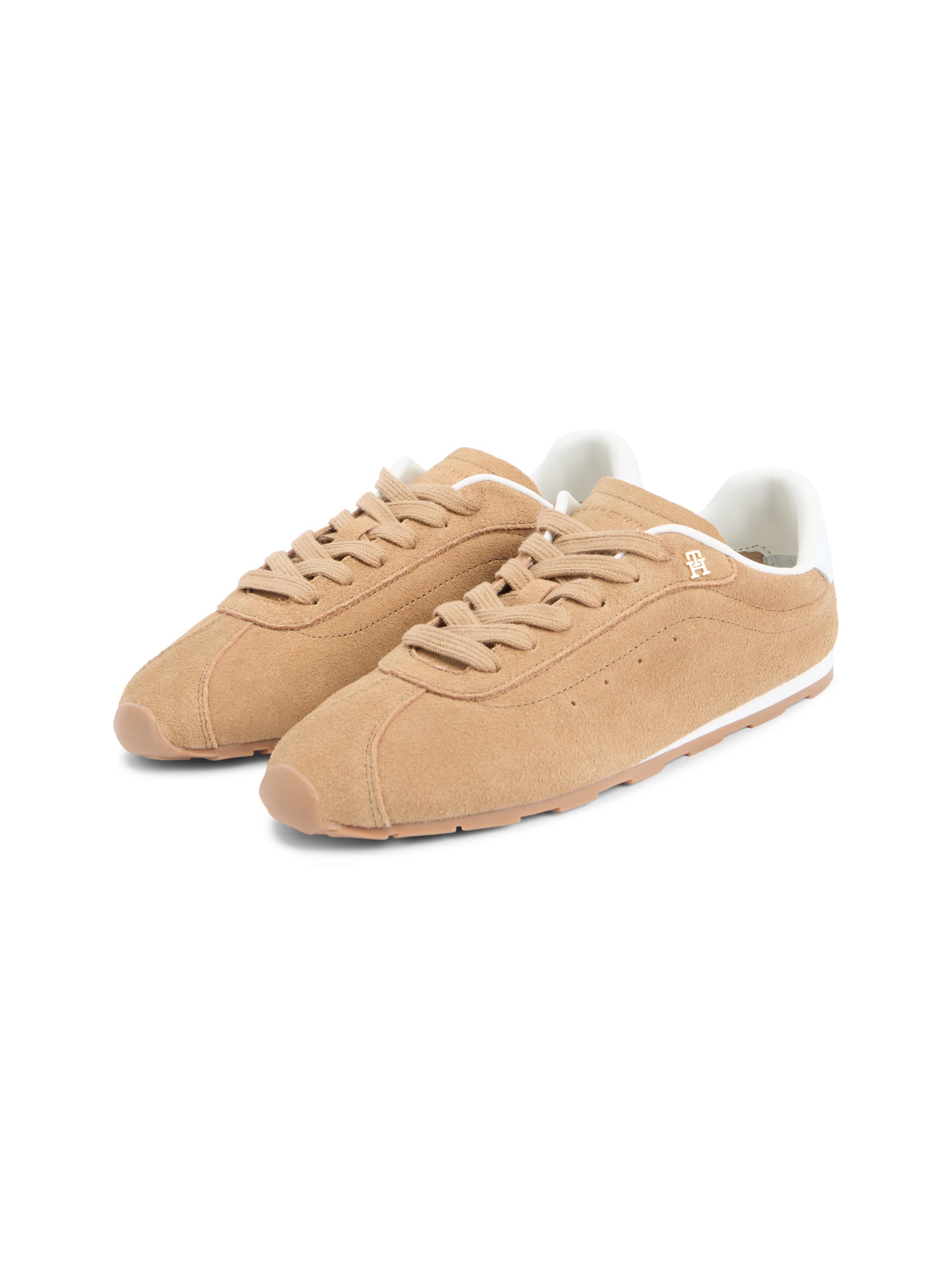 Sneaker Tommy Hilfiger "Th Bella Low Runner Suede", Damen, Gr. 38, Safari, Veloursleder, Unifarben Mit Farbeinsatz, Schuhe Sneaker, Halbschuh, SchnüRer, Freizeitschuh Mit Kontrastfarbenem Fersenbesatz