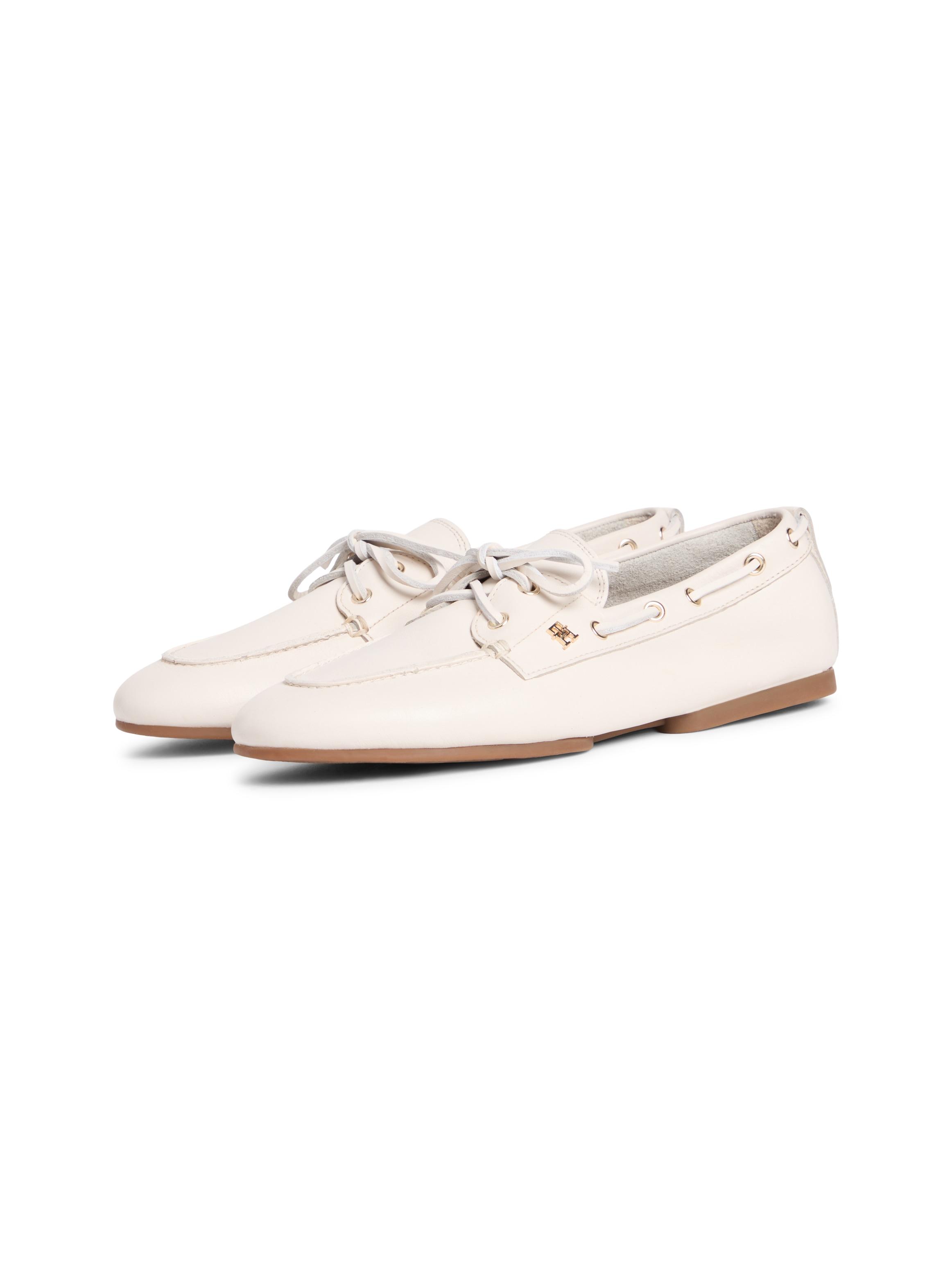 Bootsschuh Tommy Hilfiger "Th Sleek Leather Boat Shoe", Damen, Gr. 37, Creme, Nappaleder, Unifarben, Schuhe Bootsschuh, Bootsschuh, Businessschuh Mit Blockabsatz Und ÖSen Mit Durchzug