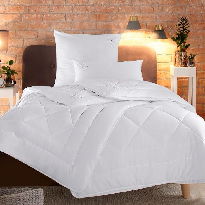 Microfaserbettdecke OTTO HOME "Baca, Bettdecke 135x200 cm, 155x220 cm und weitere Größen", weiß, B:155cm L:220cm, Bezug: 100% Polyester. Füllung: 100% Polyester, Bettdecken, Microfaserbettdecke, Bettdecken, Sommer, Winter, 4-Jahreszeiten, Decke