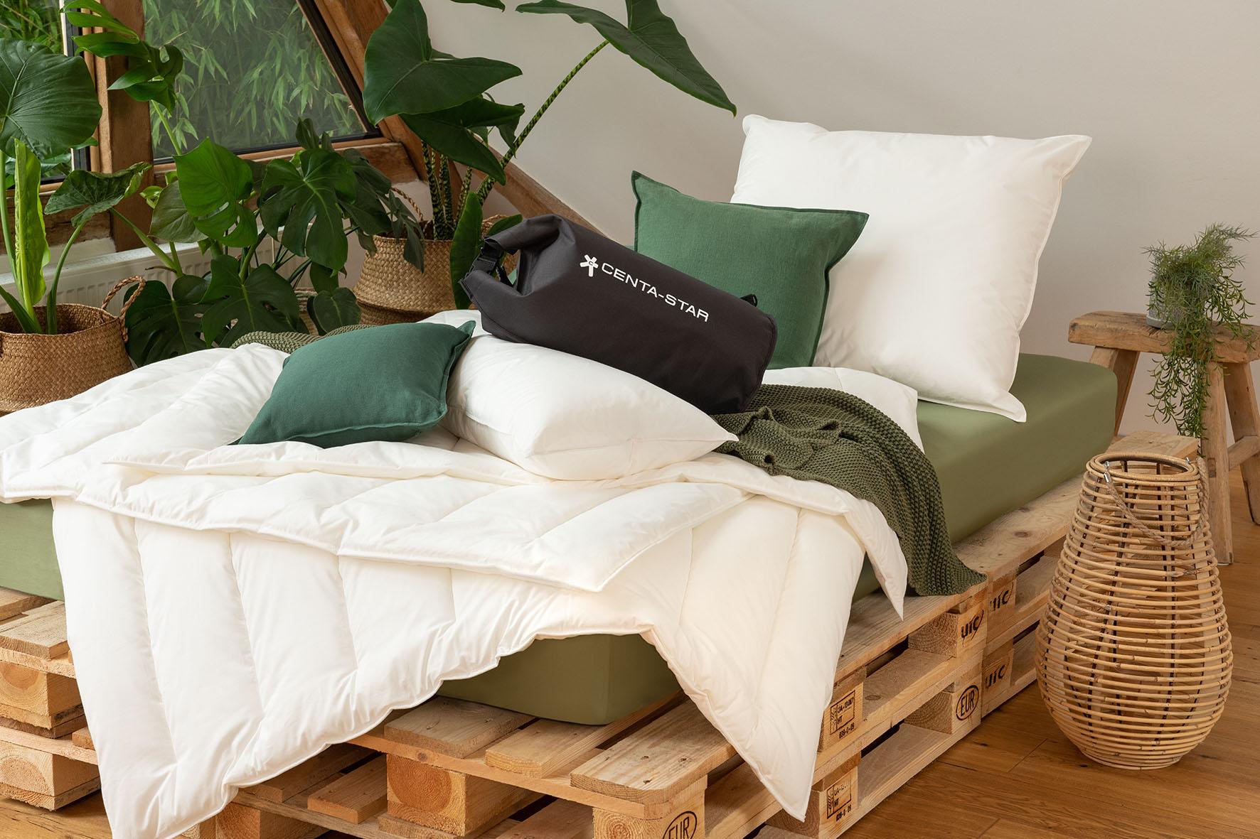 Naturfaserbettdecke CENTA-STAR "Veggie", weiß, B:155cm L:220cm, Bezug: 100% Baumwolle. Füllung: 100% Polyester, Bettdecken, Naturfaserbettdecke, Bettdecke in 135x200 cm und weiteren Größen, für Sommer oder Winter