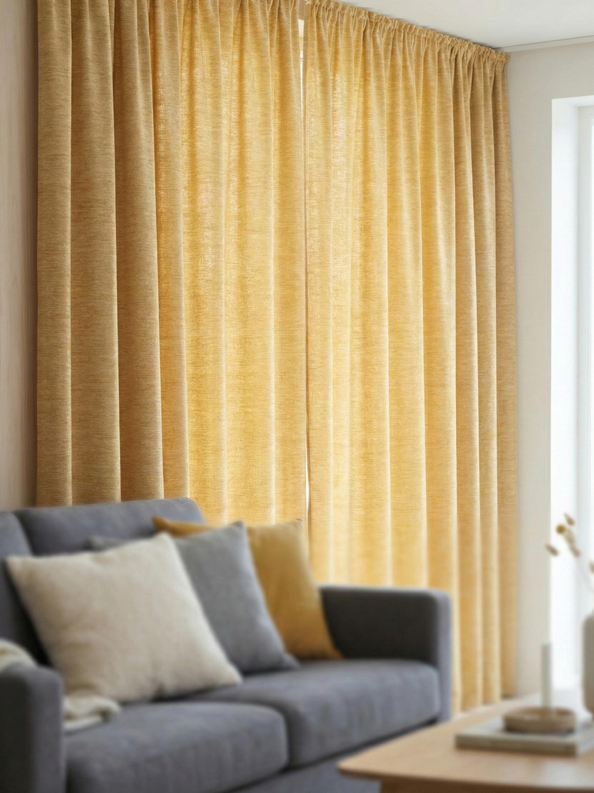 Vorhang WIRTH "Holmsund 288g/qm" Gr. 4, beige, B:132cm H:200cm, Chenille, Polyacryl, Gardinen, Vorhang