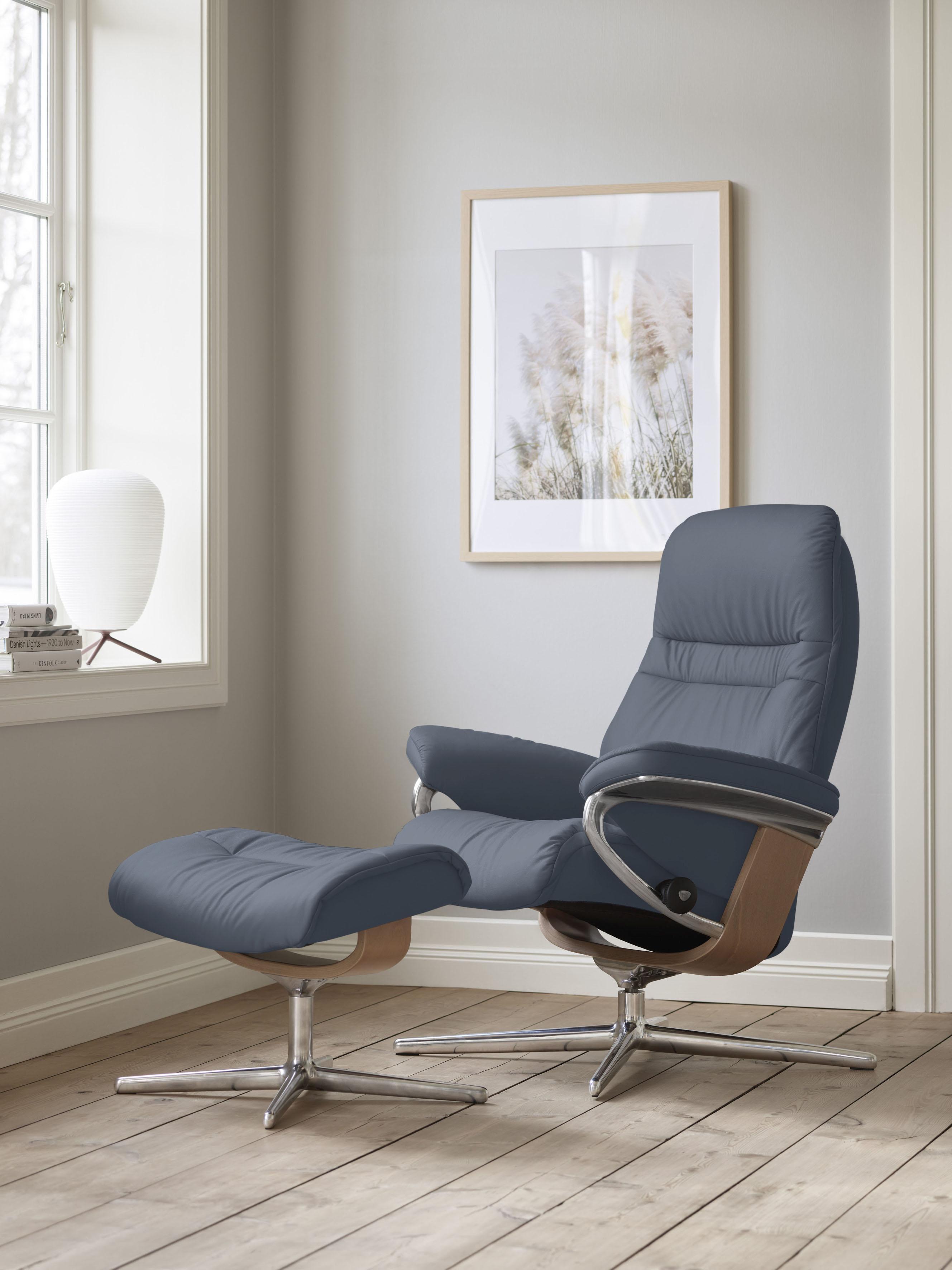 Relaxsessel STRESSLESS "Sunrise", blau (sparrow blau paloma), B:83cm H:105cm T:74cm, Leder PALOMA: PALOMA ist ein durchgefärbtes Semianilin-Möbelleder mit natürlicher Narbung., Sessel, Relaxsessel, mit Hocker, mit Cross Base, Größe S, M & L, Holzakzent Eiche