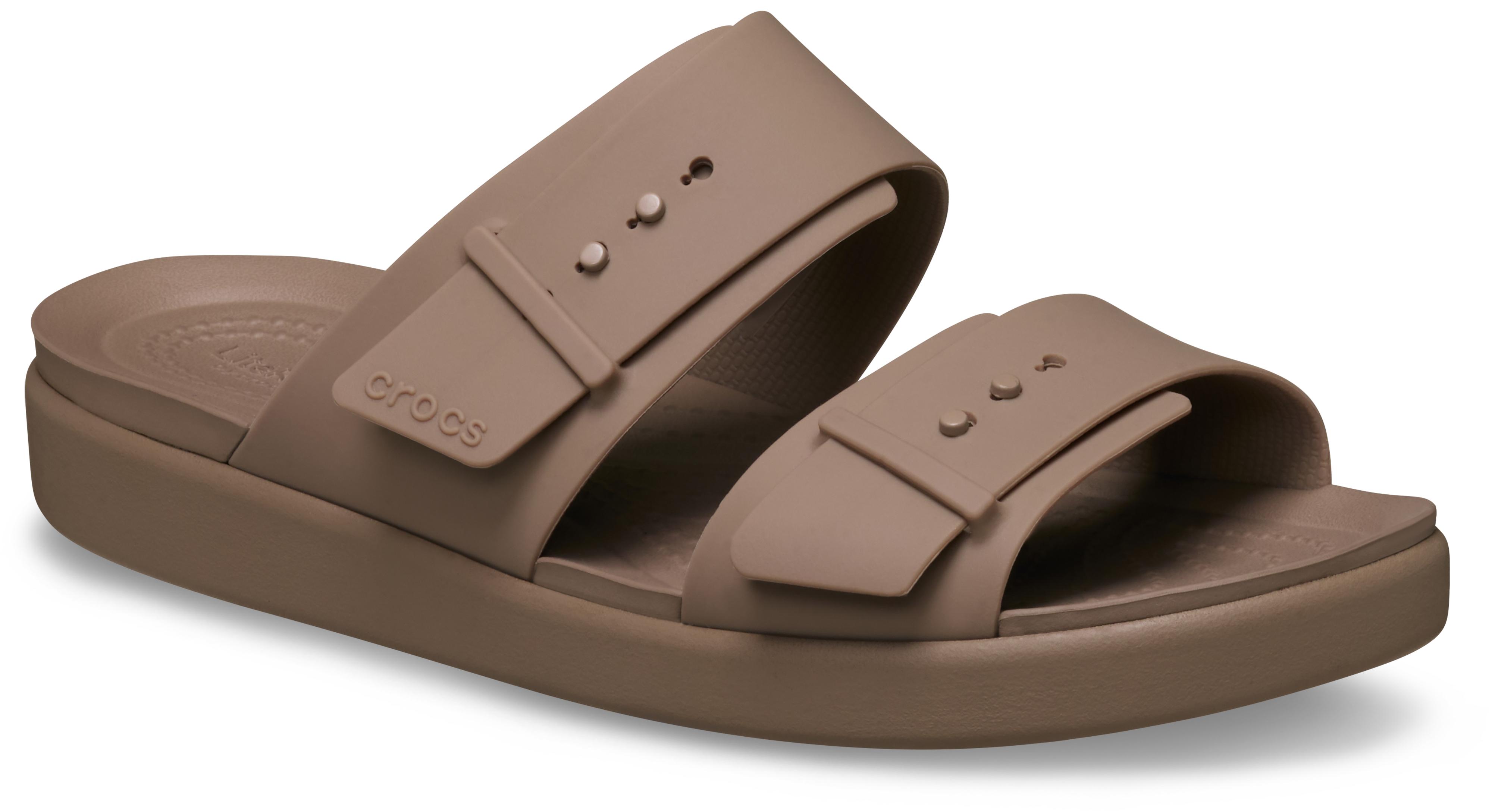 Pantolette CROCS "Brooklyn Buckle Low", Damen, Gr. 37, hellbraun, latte, Croslite™, unifarben, Schuhe Pantolette, Sommerschuh, Strandschuh, Hausschuh mit Softfußbett