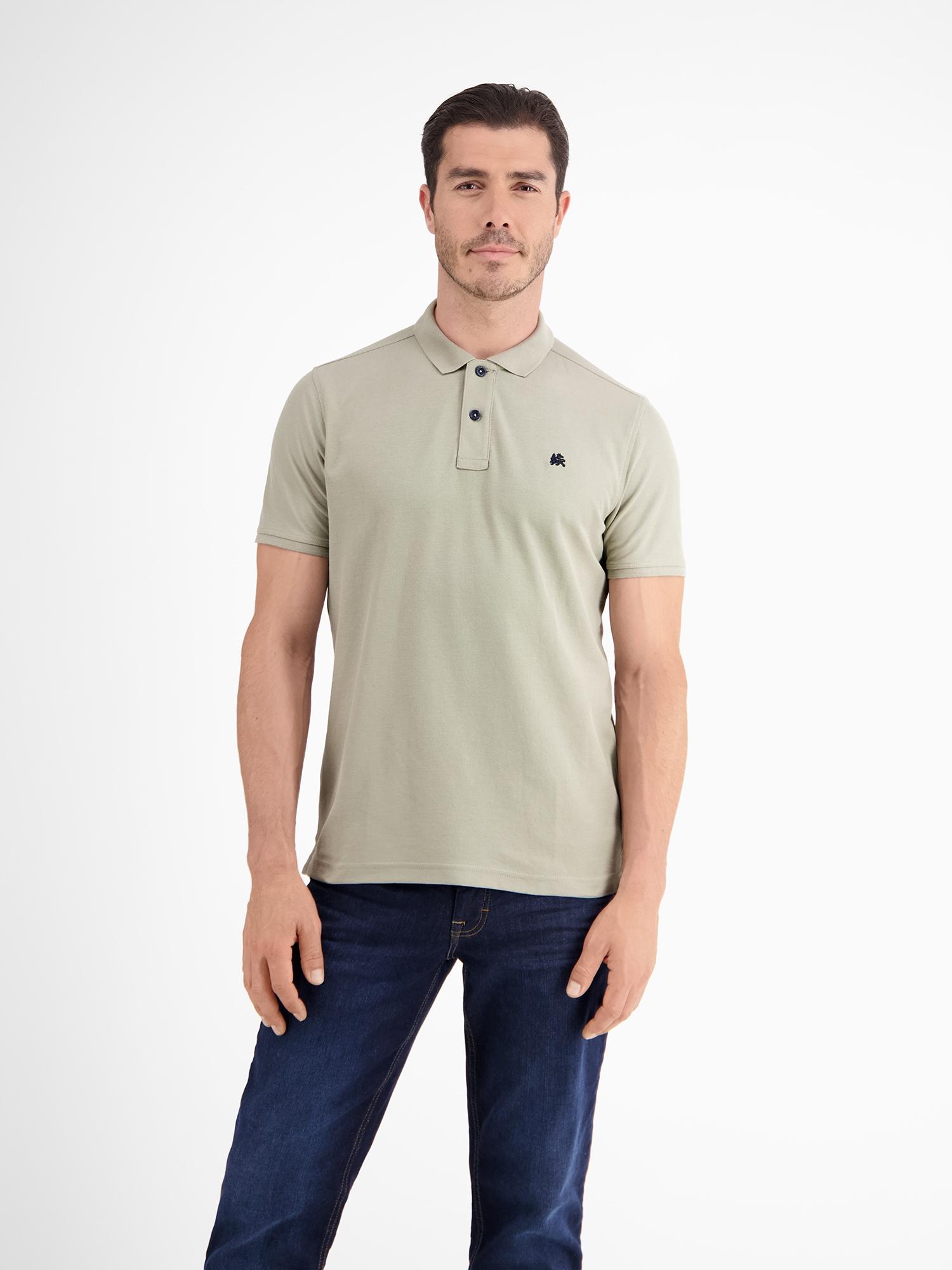 Poloshirt LERROS "Poloshirt mit COOL & DRY Funktion in Piqué-Qualität", Herren, Gr. XXL, soft stone, 60% Baumwolle, 40% Polyester, ohne Ausschnitt, Shirts Poloshirt, Atmungsaktiver Baumwollmix, Feine Piqué-Qualität, Zeitloser Polo-Style