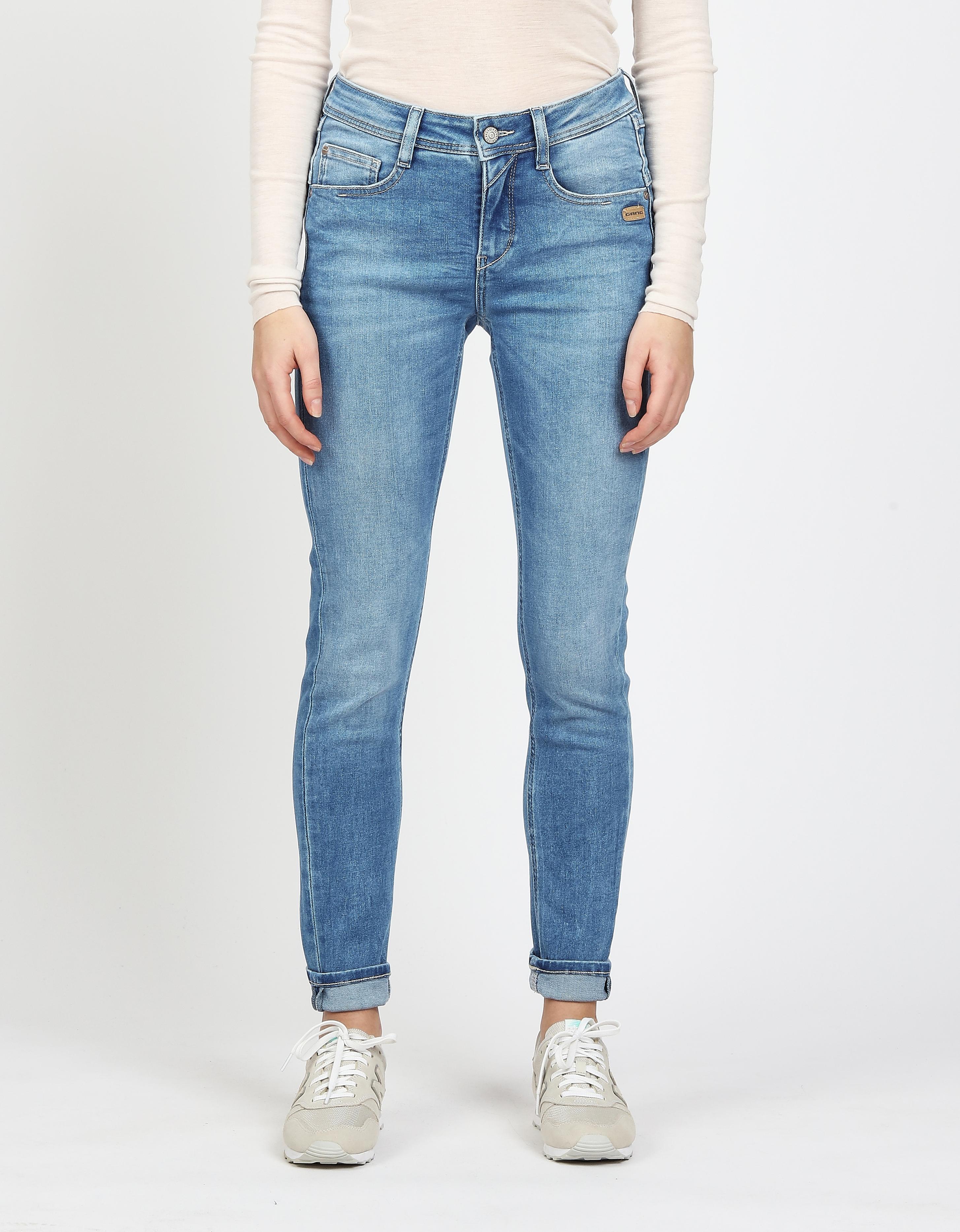 Relax-Fit-Jeans Gang "94AMELIE", Damen, Gr. 26, N-Gr, Blau (Azure Blau), Denim/Jeans, Obermaterial: 90% Baumwolle, 6% Polyester, 4% Elasthan, Bequem Lang, Jeans, Mit Doppelter Rechter GesäßTasche