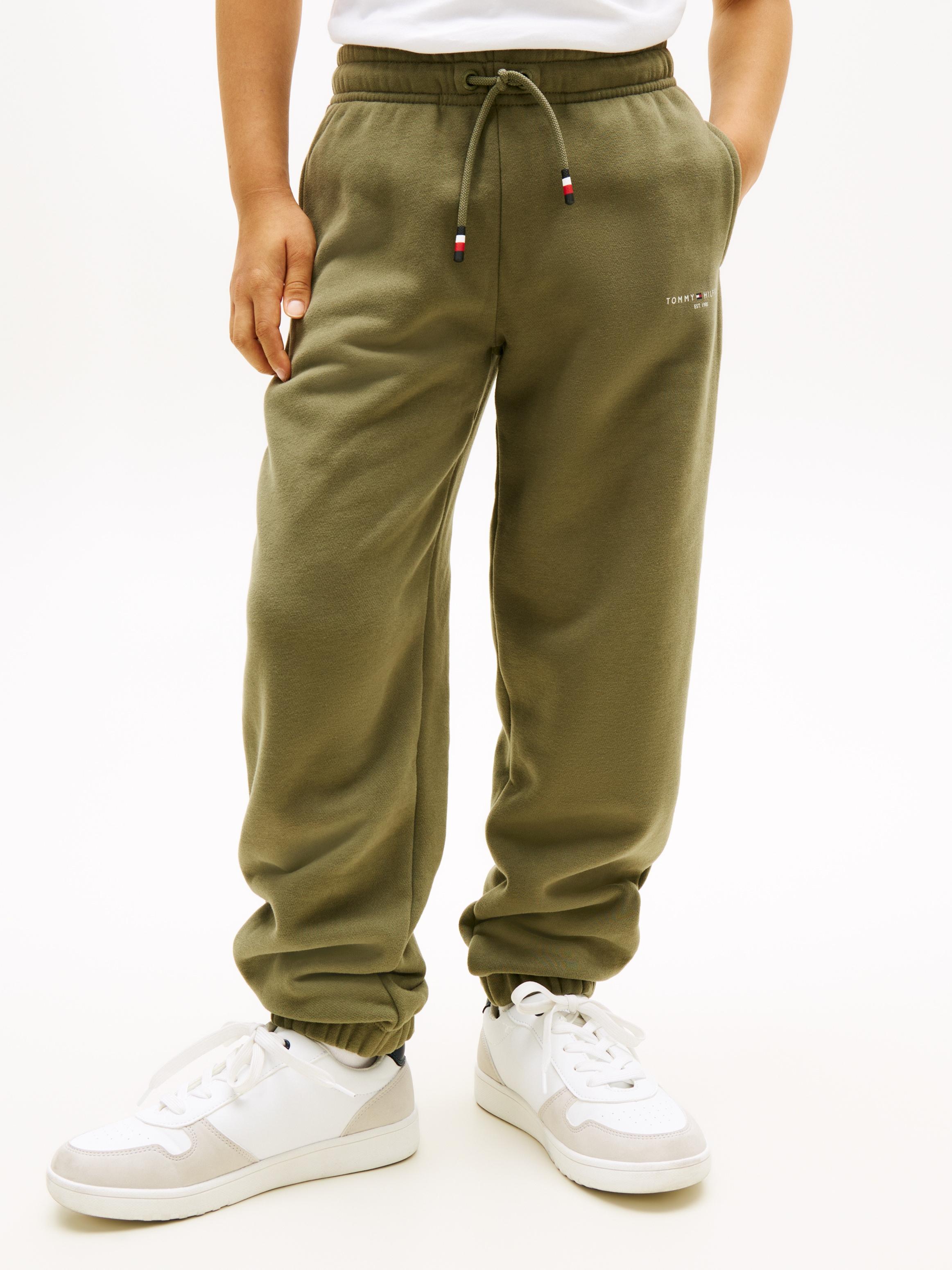 Jogginghose TOMMY HILFIGER "MINI CORP SWEATPANTS", Jungen, Gr. 5 (110), N-Gr, battle grün, Sweatware, Obermaterial: 80% Baumwolle, 20% Polyester, unifarben, regular fit lang, Hosen Jogginghose, Kinder bis 16 Jahre