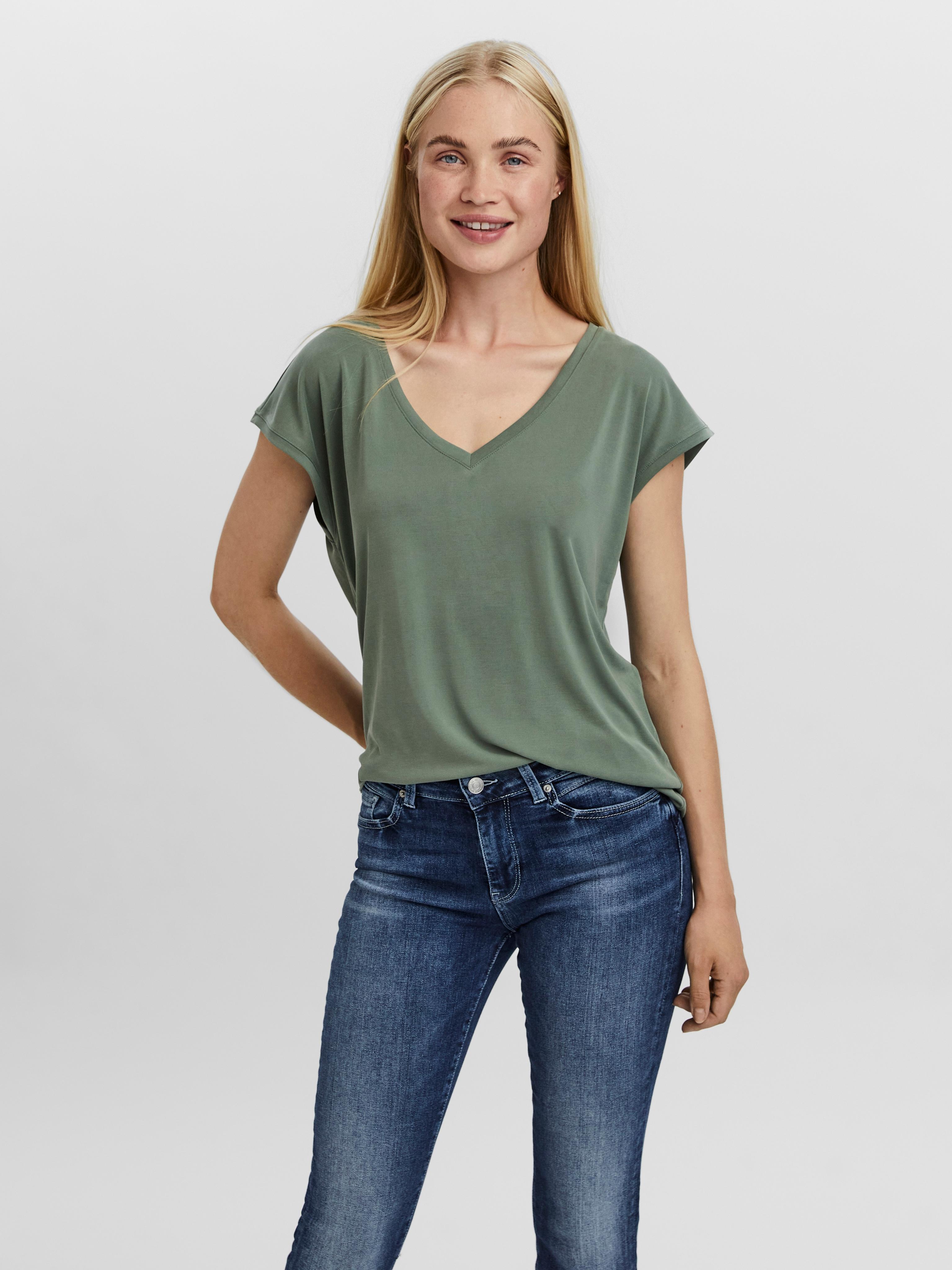V-Shirt Vero Moda "Vmfilli Ss V-NECK Tee Ga Noos", Damen, Gr. S, GrüN (Laurel Wreath), Jersey, Obermaterial: 70% Modal, 30% Polyester, Unifarben, Relaxed Fit Normal, V-Ausschnitt, Shirts, Materialmix, Relaxed Fit