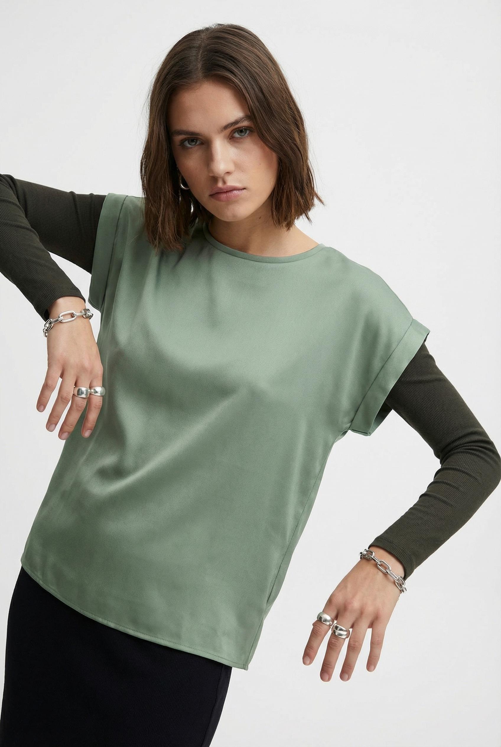 Kurzarmshirt VILA "VIELLETTE S/S SATIN TOP - NOOS", Damen, Gr. 40, smoke grün, Satin, Obermaterial: 100% Polyester, unifarben, regular fit normal, Rundhals, mit Umschlag, Shirts Kurzarmshirt, Kunstfaser, regular fit
