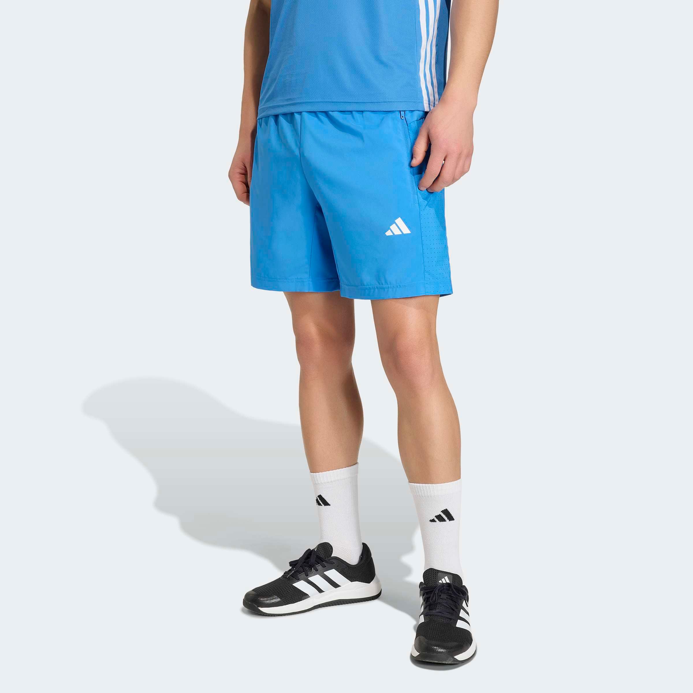 Shorts adidas Performance "Workout Essentials Base Woven", Herren, Gr. S, L-Gr, Blau (Ray Blau, InnenbeinläNge Ca. 23 Cm), Obermaterial: 100% Polyester, Hosen Shorts
