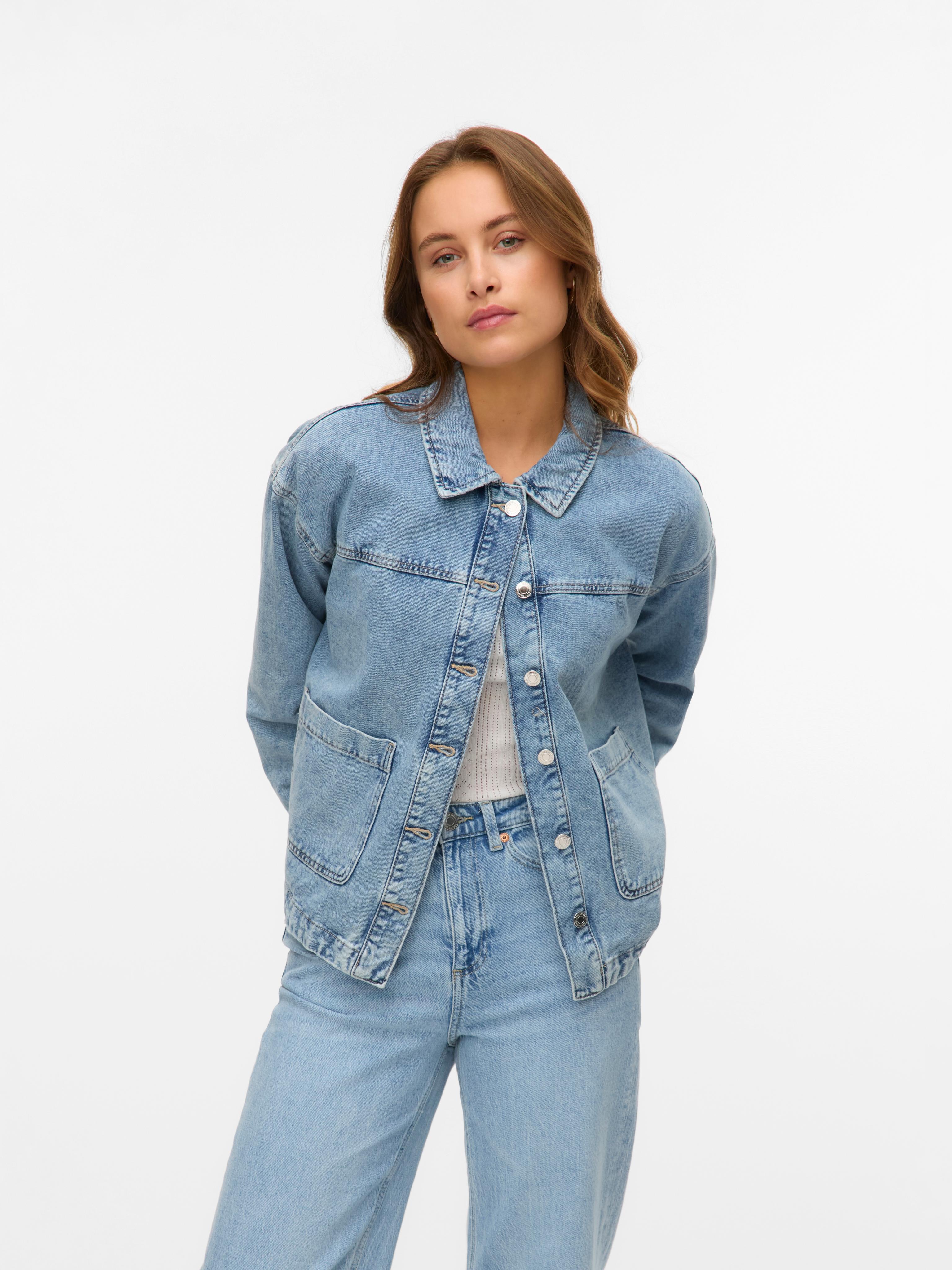 Jeansjacke Vero Moda "Vmjamie Ls Denim Shacket Mix Noos", Damen, Gr. L, Blau (Light Blau Denim), Denim/Jeans, Obermaterial: 80% Baumwolle, 20% Polyester, Unifarben, Loose Fit Normal, Jacken Jeansjacke, Baumwollmischung