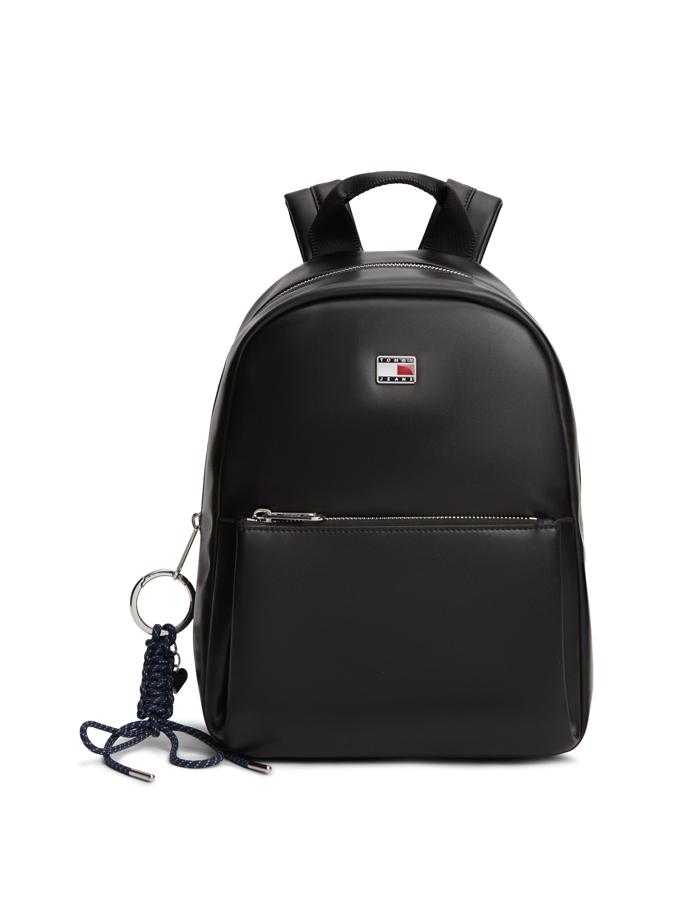 Cityrucksack Tommy Jeans "Tjw City Charm Dome Backpack", Gr. B/H/T: 22Cm X 32Cm X 11Cm, Schwarz, Lederimitat, Basic, RucksäCke Cityrucksack, Freizeitrucksack, City Bag Mit Logoemblem Un AnhäNger