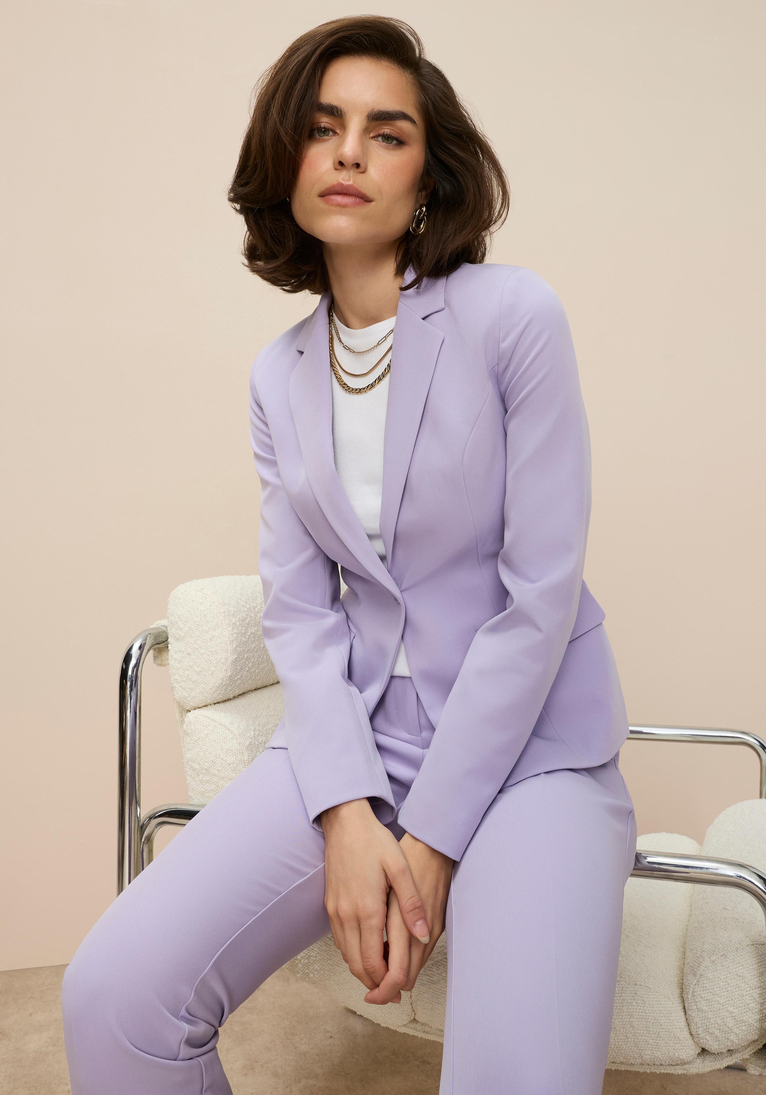 Kurzblazer TAMARIS, Damen, Gr. 38, lila (flieder), Web, Obermaterial: 93% Polyester, 7% Elasthan. Futter: 100% Polyester, unifarben, figurbetont hüftlang, Blazer Kurzblazer, in Trendfarben - mit passender Hose, Topseller